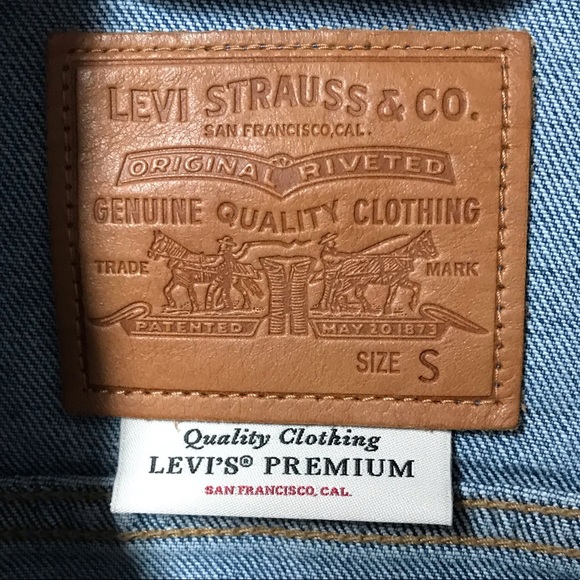 Levi’s Premium Sz Small jean jacket medium blue - Picture 2 of 8